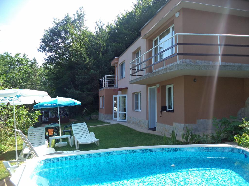 Villa Aqua Pravets Bagian luar foto