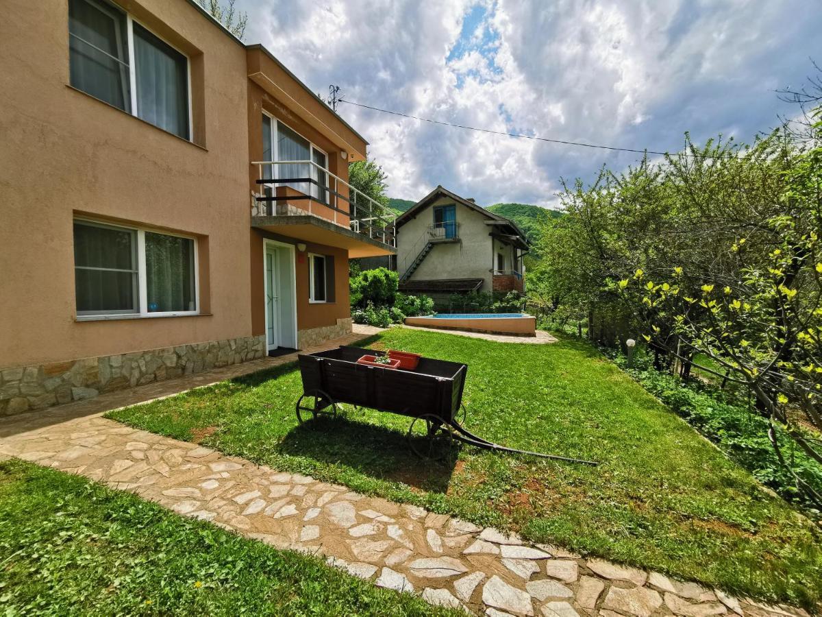 Villa Aqua Pravets Bagian luar foto